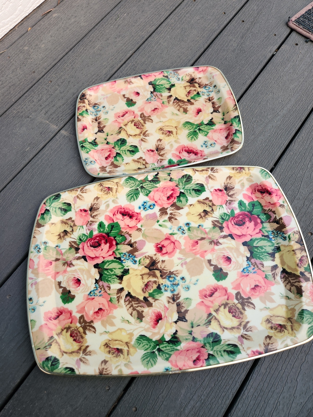 Floral Rectangular Serving Trays - Pink & Green Rose Pattern - Picture 3 of 8